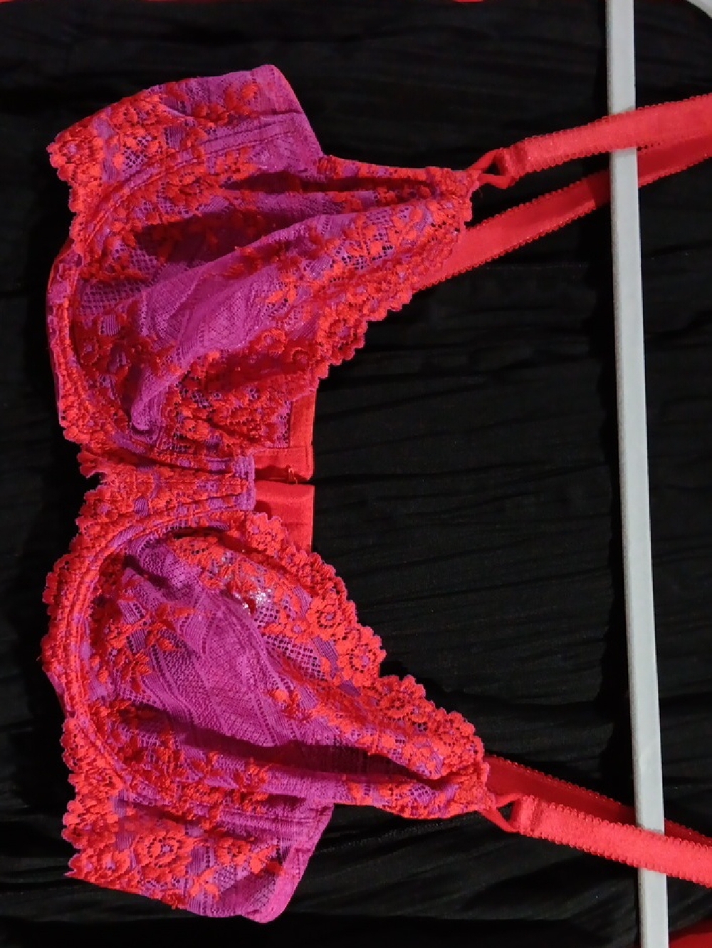 Wacoal Two-Tone Lace Bra (38C) and Panty (Large) Set in Fuchsia & Coral Pink